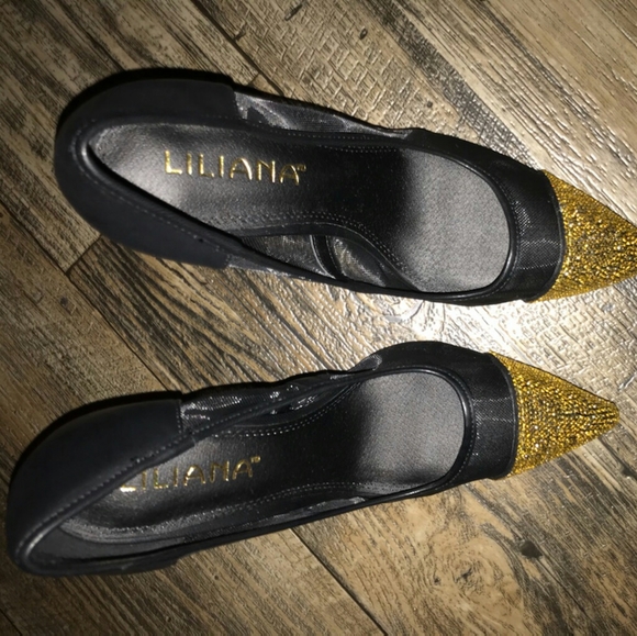 Shoe - Picture 3 of 3